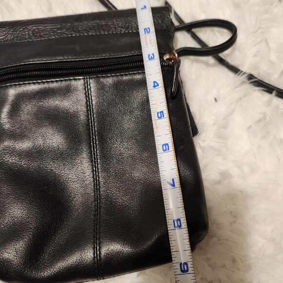 ili Soft Black Leather Purse With Tooled Design and Raw cut Rawhide Flap, Adjust - Picture 4 of 11